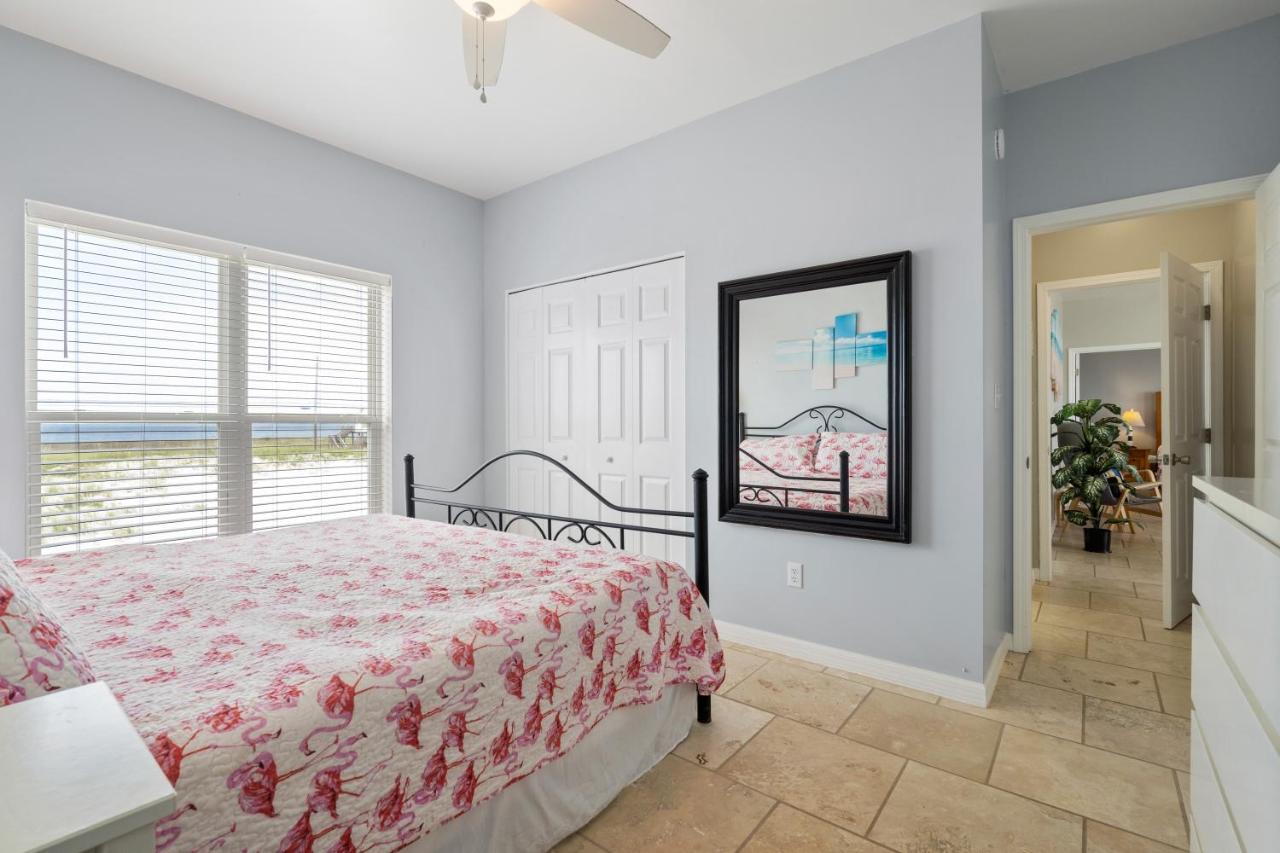 Marisol - Pet Friendly And Gulf Front! Enjoy The Large Deck With Amazing Views! Home Dauphin Island Exteriör bild